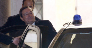 L'ex premier Silvio Berlusconi potrebbe non fare campagna attiva per il 