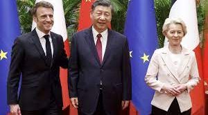 Macron attacca gli Stati Uniti dalla Cina