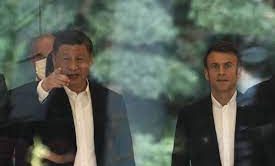 Macron contro Stati Uniti e a favore della Cina