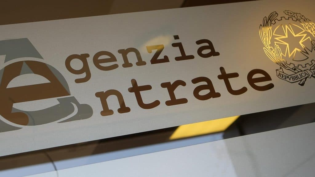 Ecco come prendere dall'Agenzia delle Entrate 1.300 euro di rimborso sul conto corrente per chi non ha ricevuto nulla nel 2024.