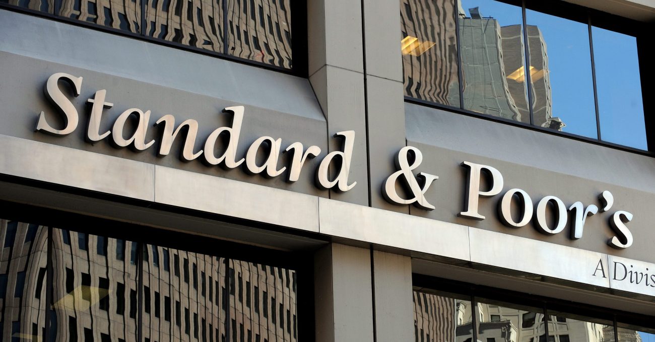 Rating debito, S&P promuove BTp a BBB+