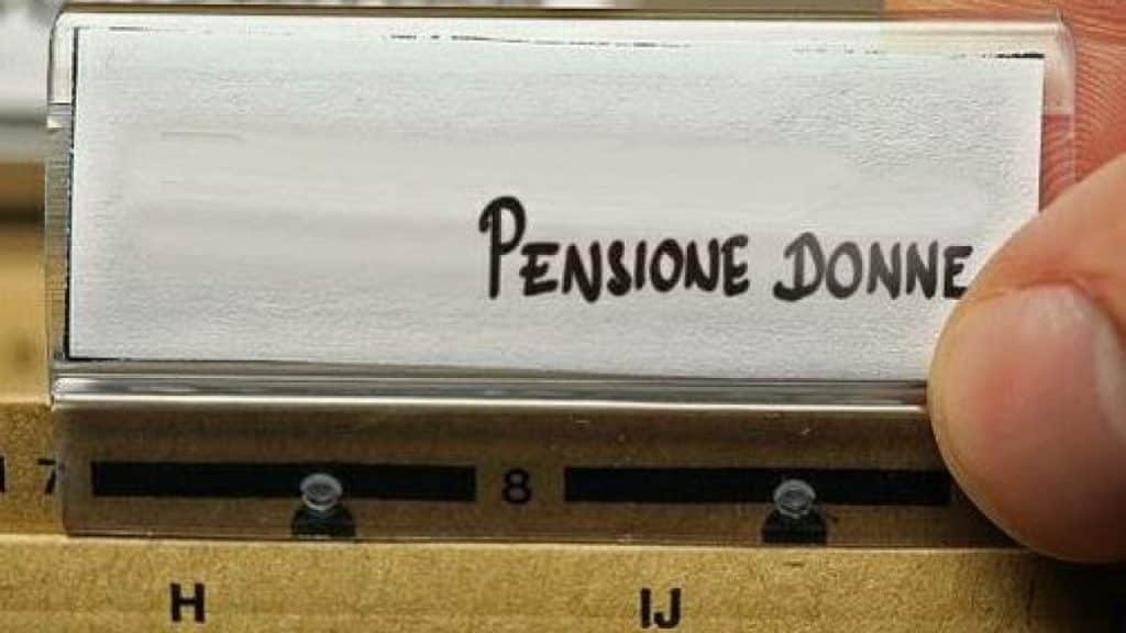 Pensioni per le donne nel 2025: uno per uno i vantaggi da chiedere all’INPS