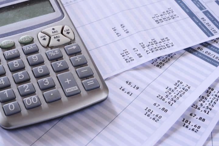 Redditi dei lavoratori dipendenti crollati in 10 anni