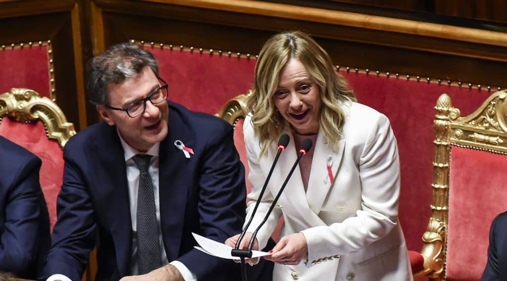 Ecco cosa contiene la legge di Bilancio del governo Meloni, bonus, agevolazioni e stanziamenti e cosa si critica sulla manovra.