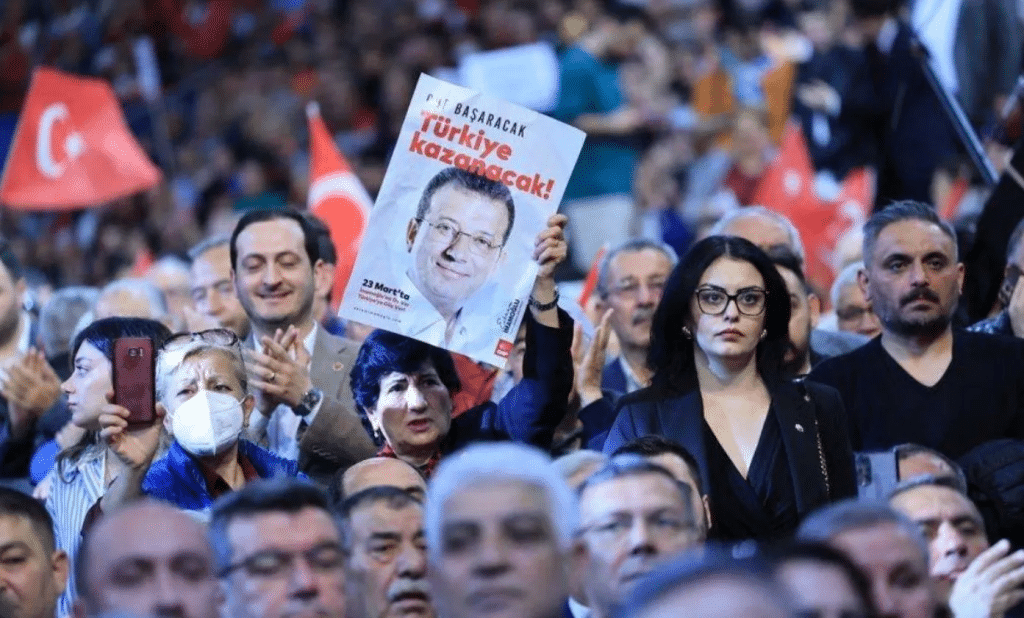 Le proteste in Turchia preoccupano la banca centrale